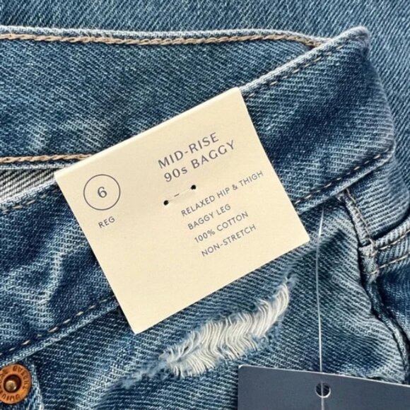 Women's Mid-Rise 90's Baggy Jeans - Universal Thread Medium Wash 6 - Picture 3 of 6